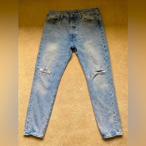 34x32 Levi’s 501 Ripped Jeans
